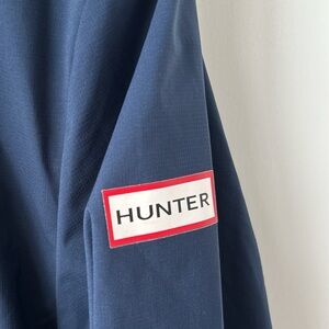 HUNTER Navy Blue Rain Jacket Windbreaker